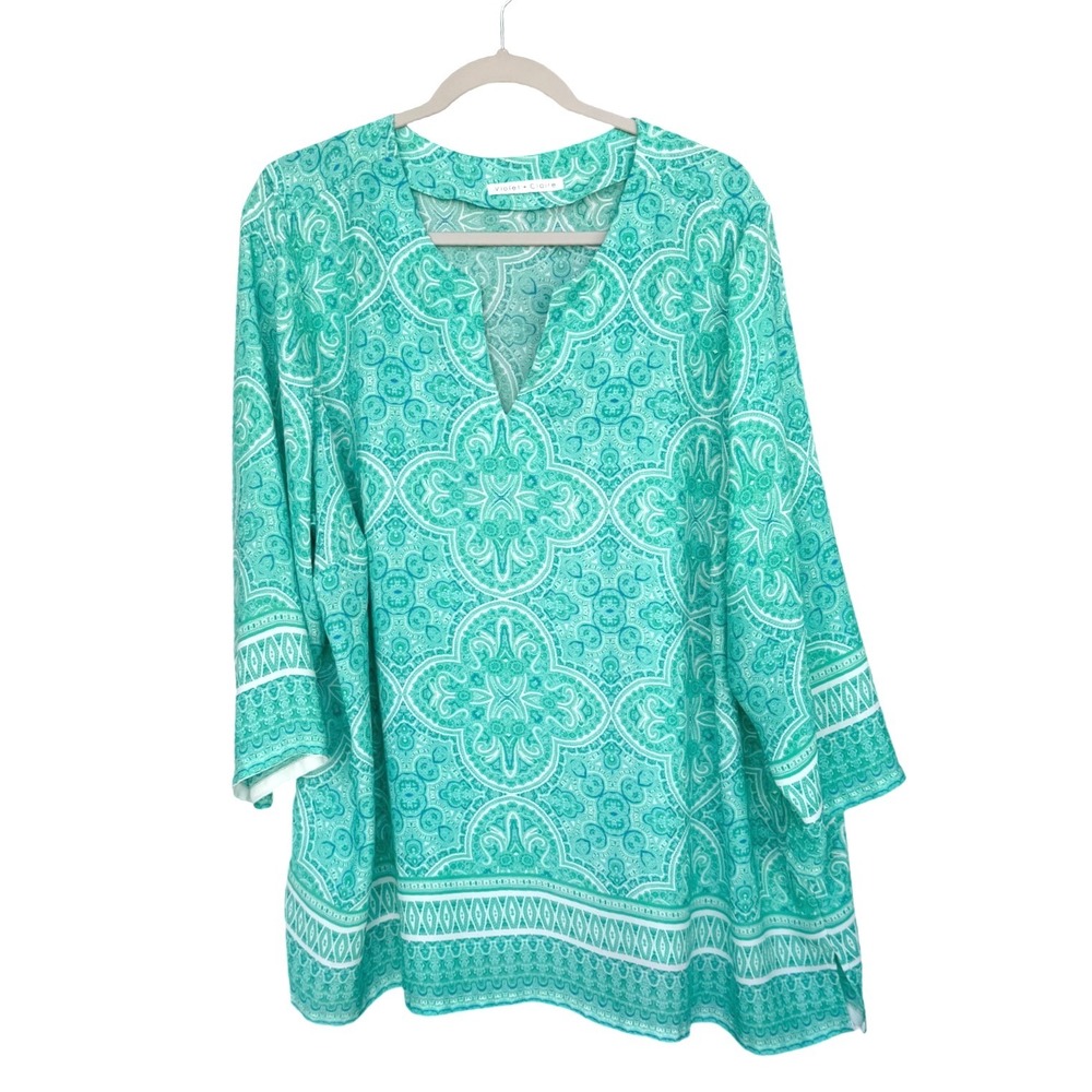 Violet + Claire Green Medallion Paisley‎ Tunic Top 3/4 Sleeve Split neck XXL 1X